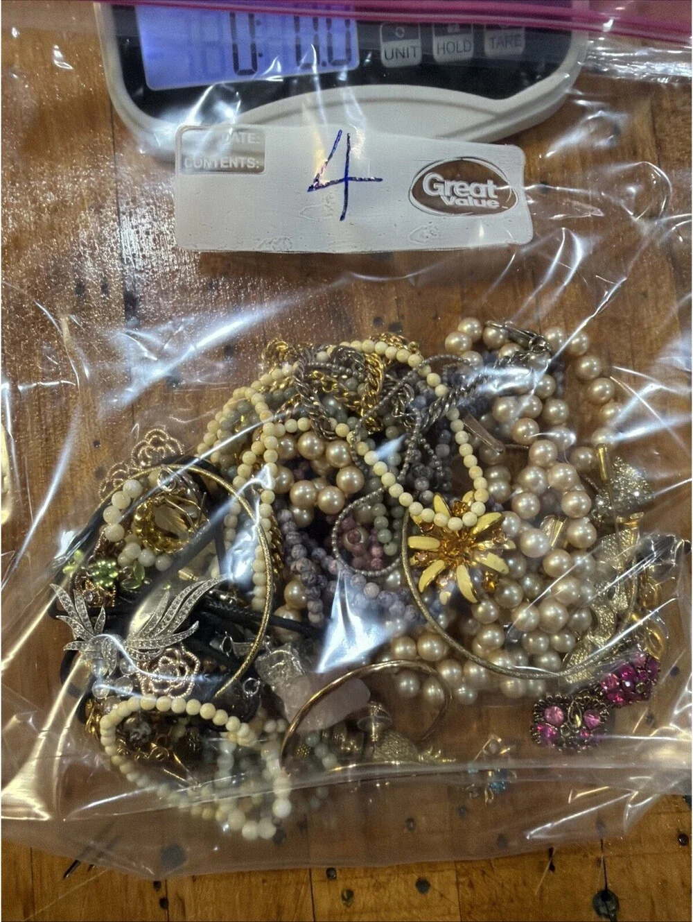 Vintage Beads Bubbles And Other Treasures Over A Pound #4